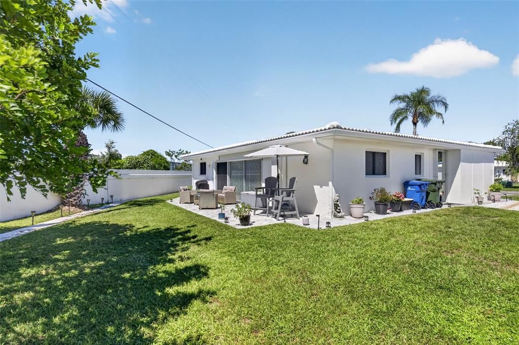 For Sale: $260,000 (3 beds, 2 baths, 1311 Square Feet)