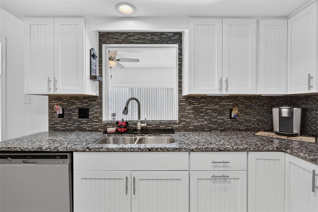 For Sale: $260,000 (3 beds, 2 baths, 1311 Square Feet)