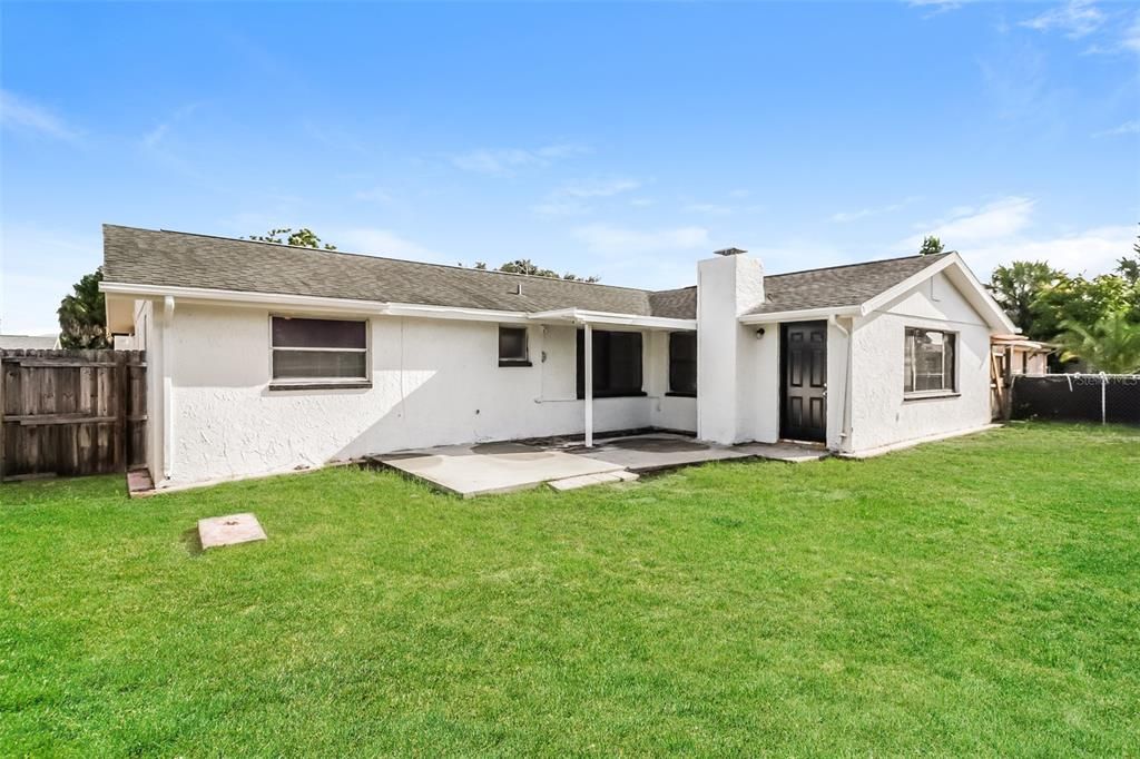 For Sale: $240,000 (3 beds, 2 baths, 1416 Square Feet)