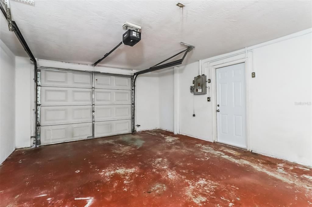 For Sale: $240,000 (3 beds, 2 baths, 1416 Square Feet)