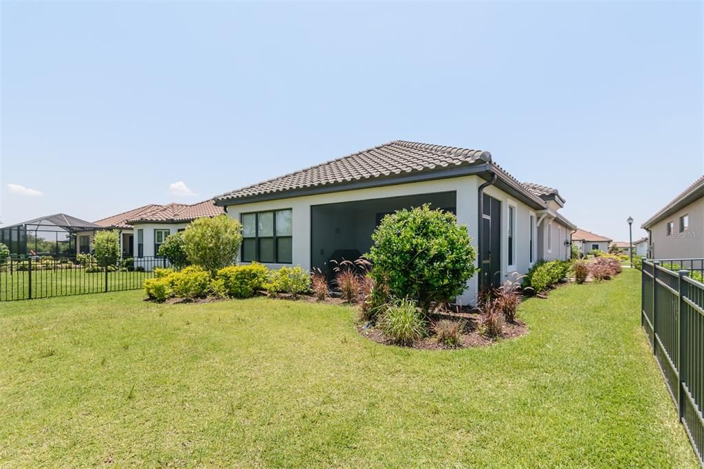 For Rent: $3,400 (3 beds, 2 baths, 1931 Square Feet)