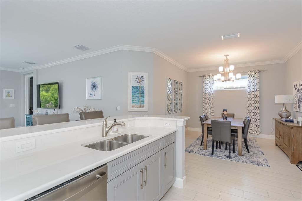 For Rent: $3,400 (3 beds, 2 baths, 1931 Square Feet)