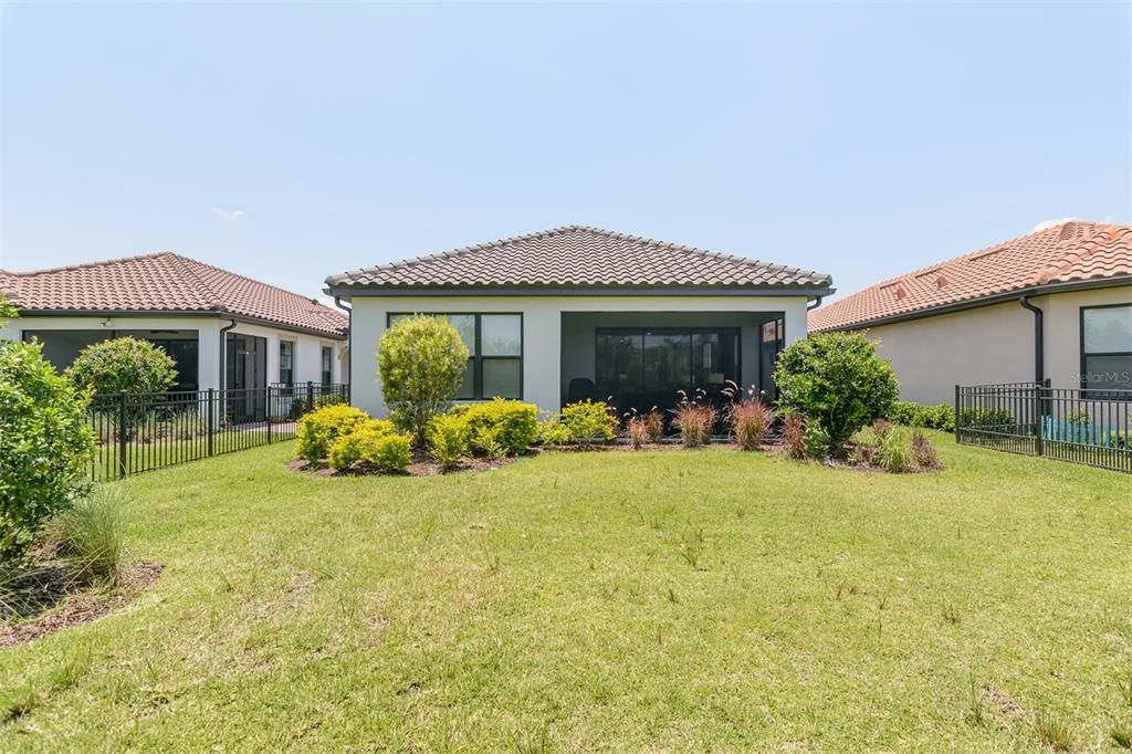 For Rent: $3,400 (3 beds, 2 baths, 1931 Square Feet)