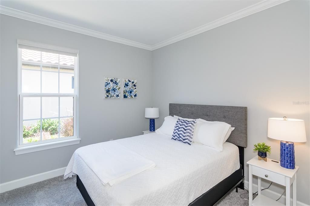 For Rent: $3,400 (3 beds, 2 baths, 1931 Square Feet)