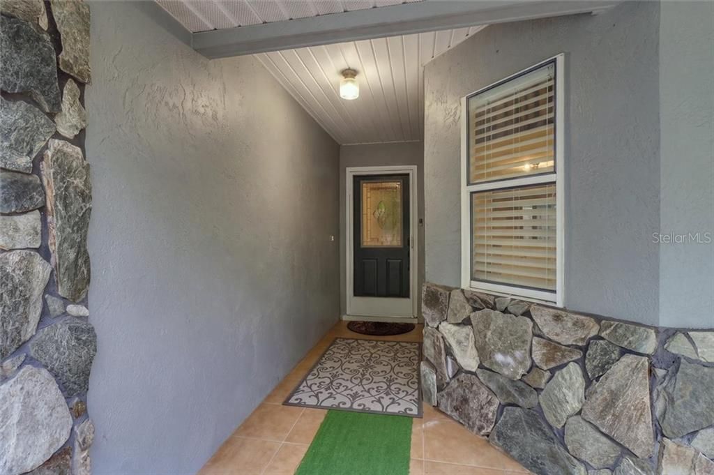 En Venta: $438,000 (2 camas, 2 baños, 1352 Pies cuadrados)