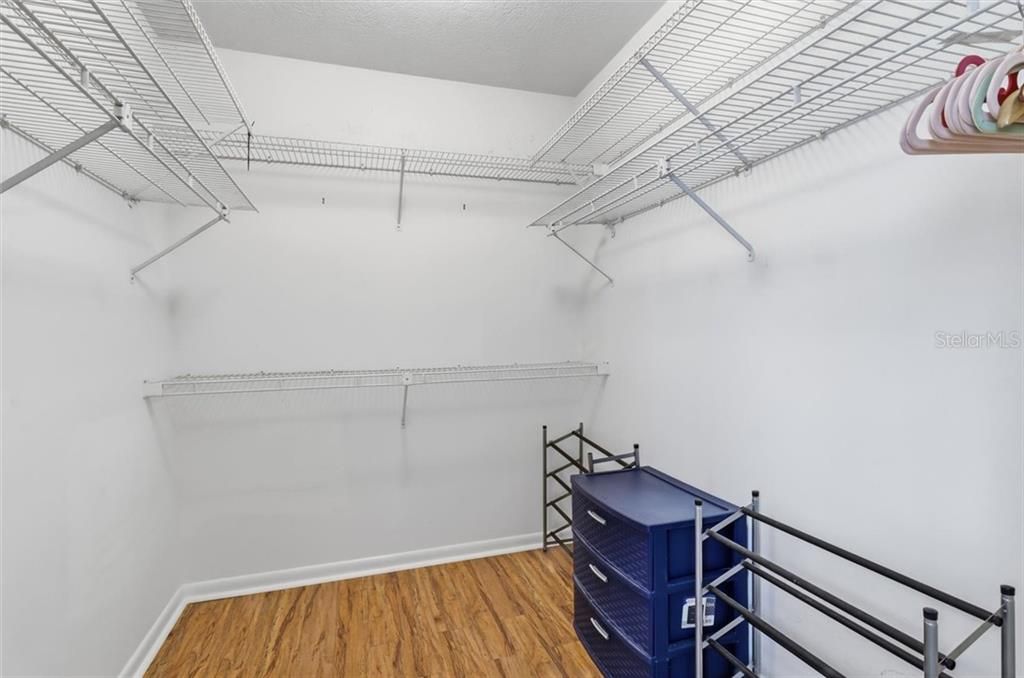 En Venta: $438,000 (2 camas, 2 baños, 1352 Pies cuadrados)