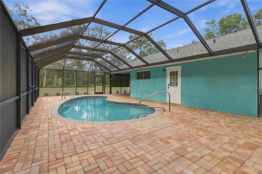 En Venta: $438,000 (2 camas, 2 baños, 1352 Pies cuadrados)
