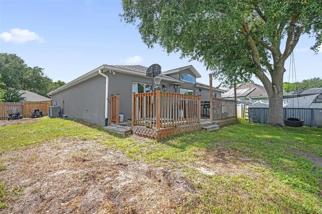 For Sale: $305,000 (3 beds, 2 baths, 1612 Square Feet)
