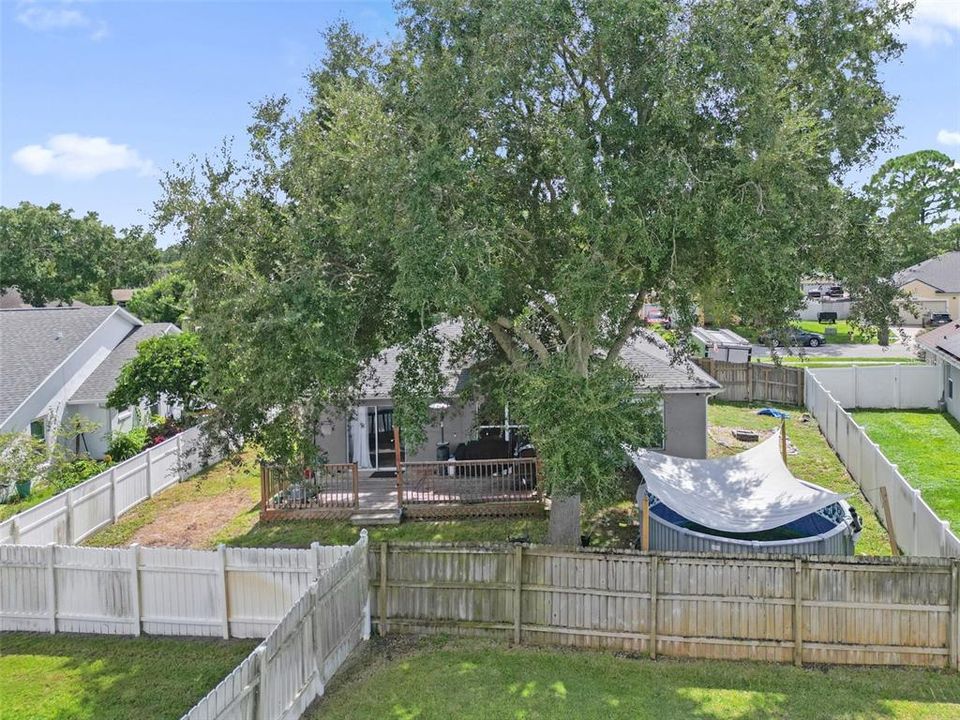 For Sale: $305,000 (3 beds, 2 baths, 1612 Square Feet)