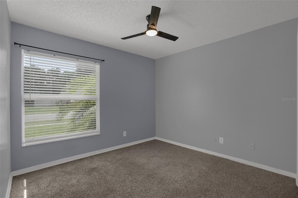 For Sale: $305,000 (3 beds, 2 baths, 1612 Square Feet)