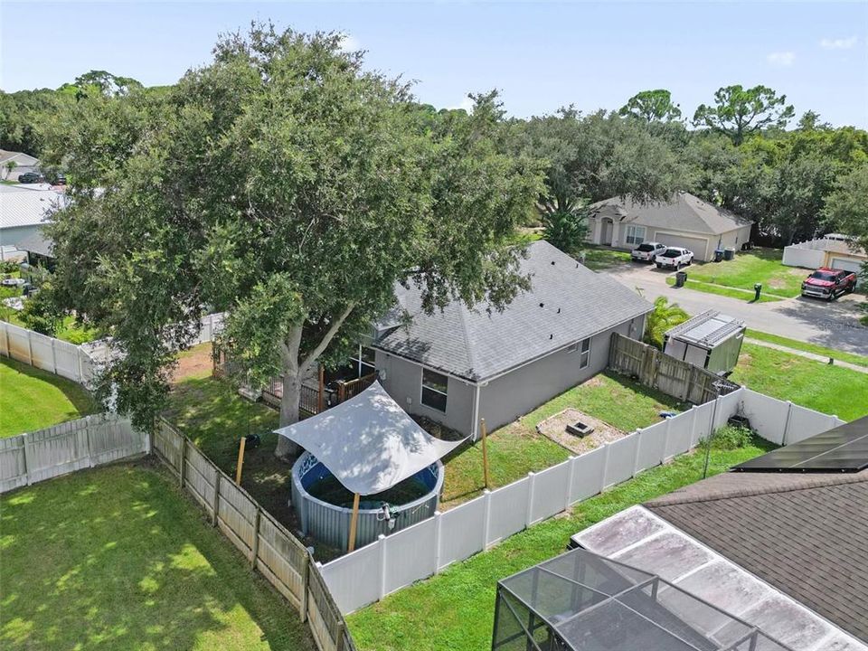 For Sale: $305,000 (3 beds, 2 baths, 1612 Square Feet)