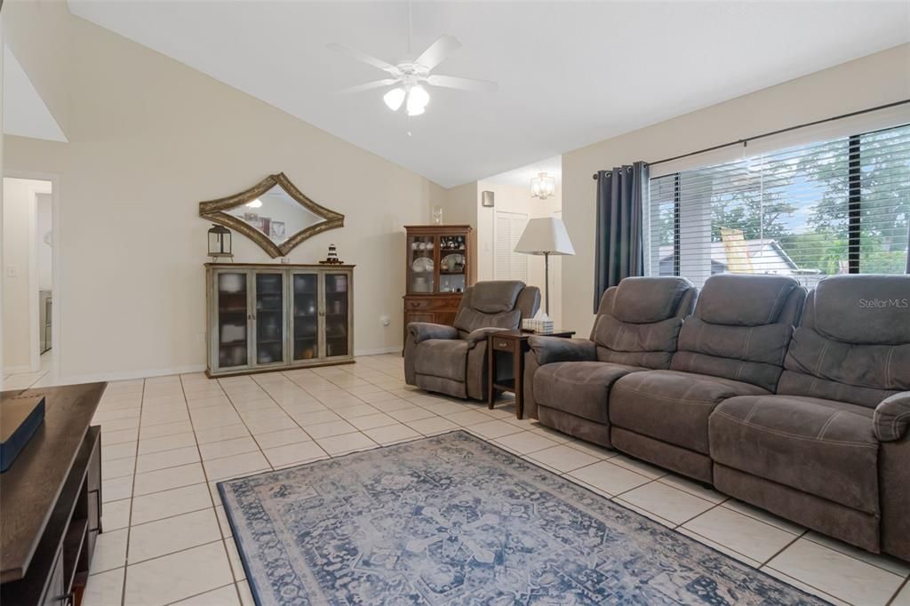 En Venta: $470,000 (3 camas, 2 baños, 1538 Pies cuadrados)