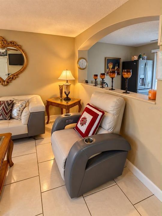 For Sale: $380,000 (3 beds, 2 baths, 1454 Square Feet)