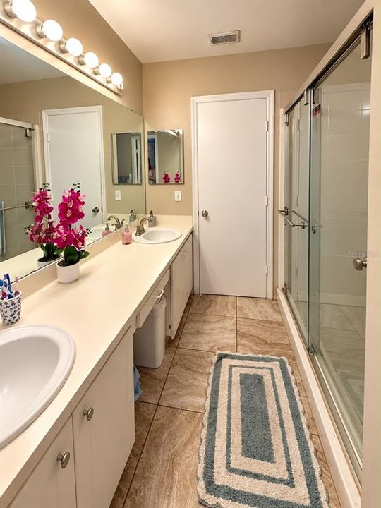 For Sale: $380,000 (3 beds, 2 baths, 1454 Square Feet)
