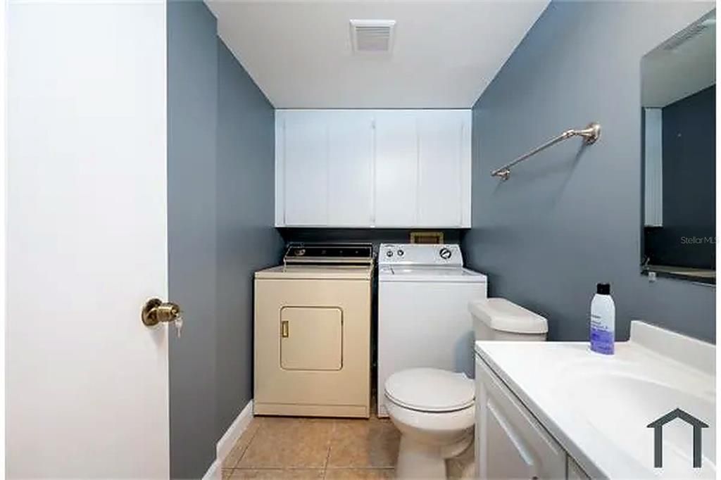 For Rent: $1,850 (2 beds, 2 baths, 1285 Square Feet)