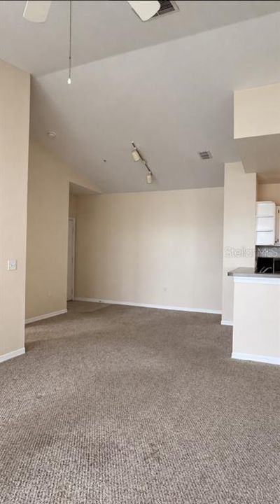 For Rent: $1,650 (2 beds, 2 baths, 1048 Square Feet)
