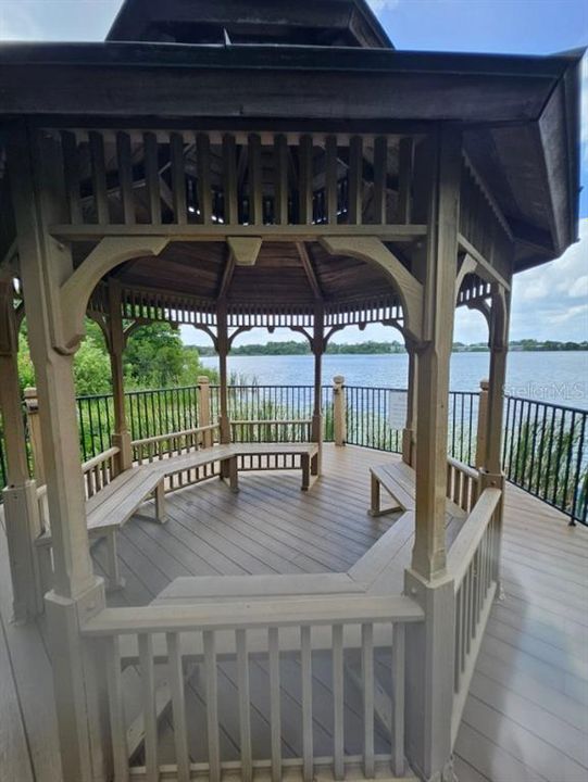 For Rent: $1,650 (2 beds, 2 baths, 1048 Square Feet)