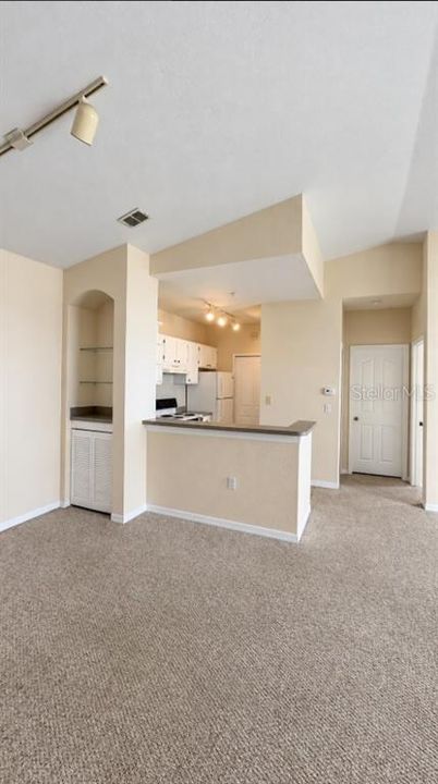 For Rent: $1,650 (2 beds, 2 baths, 1048 Square Feet)