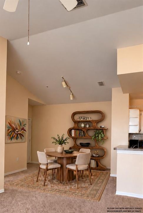 For Rent: $1,650 (2 beds, 2 baths, 1048 Square Feet)