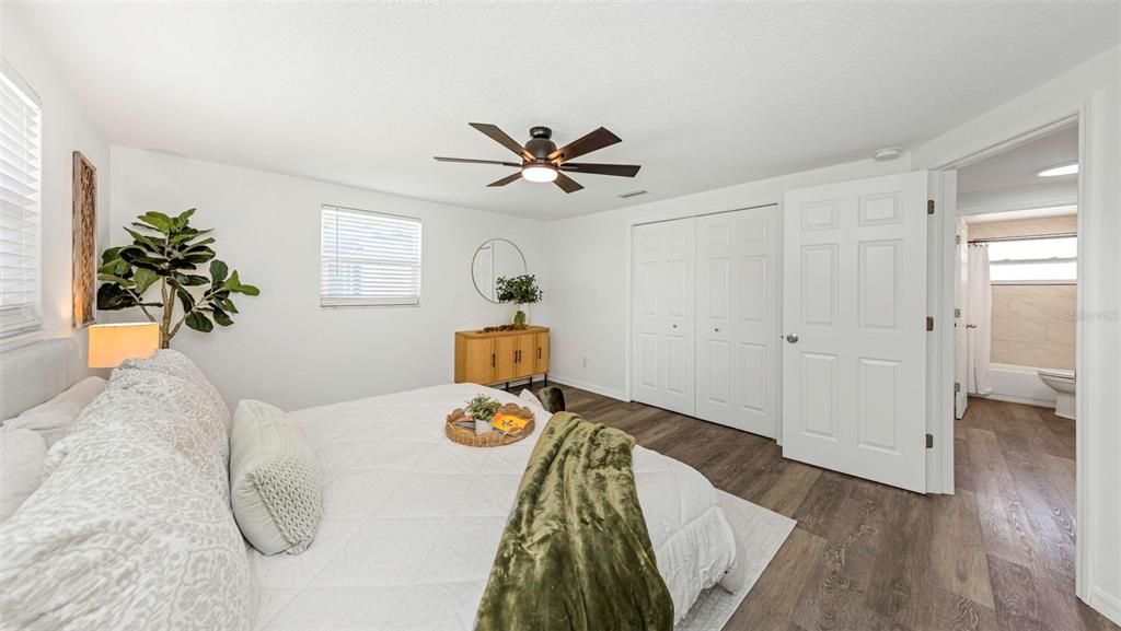 For Sale: $259,000 (3 beds, 1 baths, 1024 Square Feet)