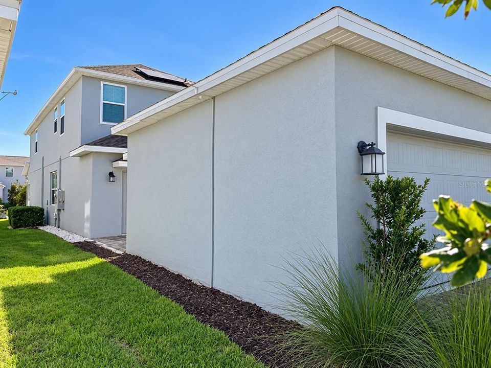 For Rent: $3,100 (3 beds, 2 baths, 2056 Square Feet)