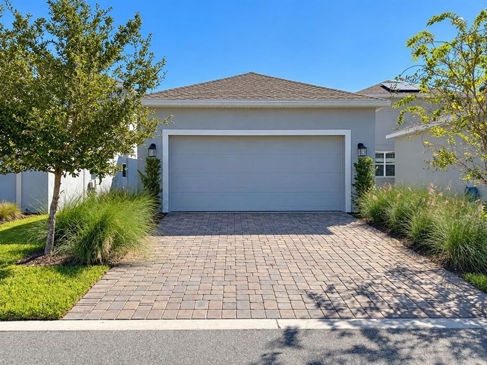 For Rent: $3,100 (3 beds, 2 baths, 2056 Square Feet)
