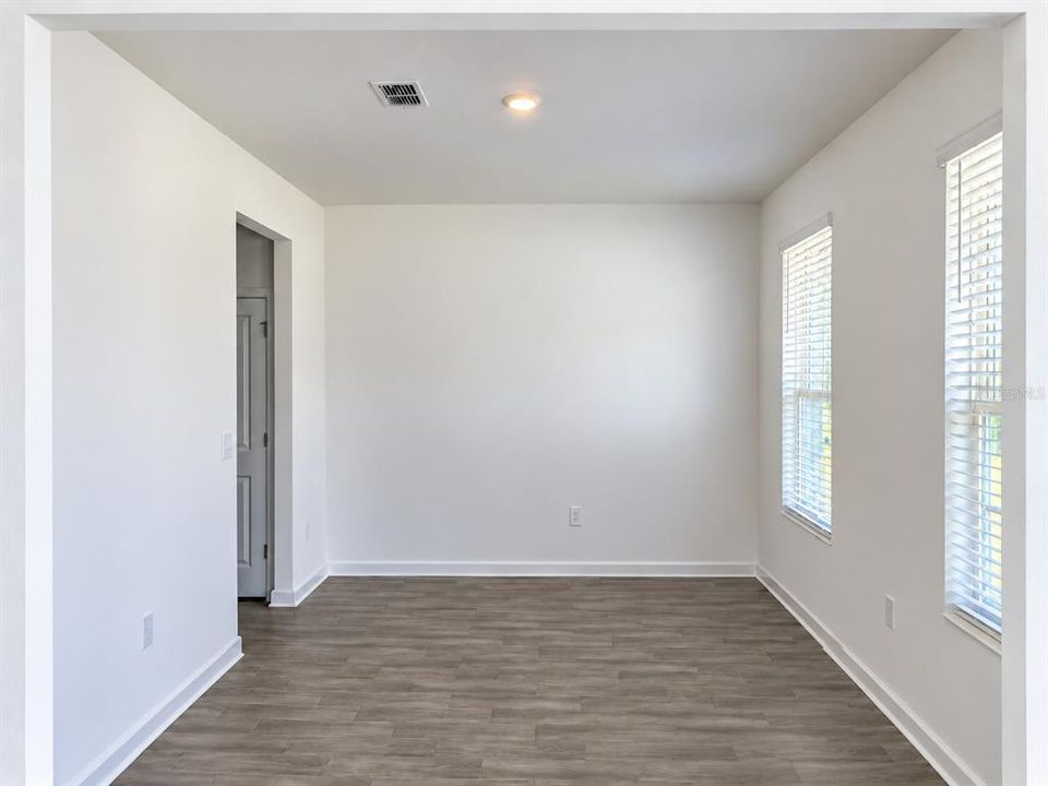 For Rent: $3,100 (3 beds, 2 baths, 2056 Square Feet)