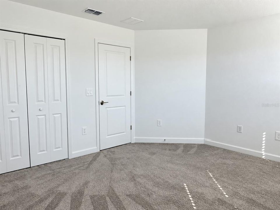 For Rent: $3,100 (3 beds, 2 baths, 2056 Square Feet)