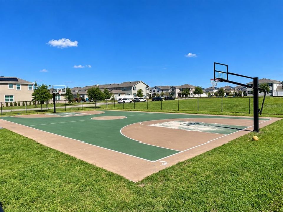 For Rent: $3,100 (3 beds, 2 baths, 2056 Square Feet)