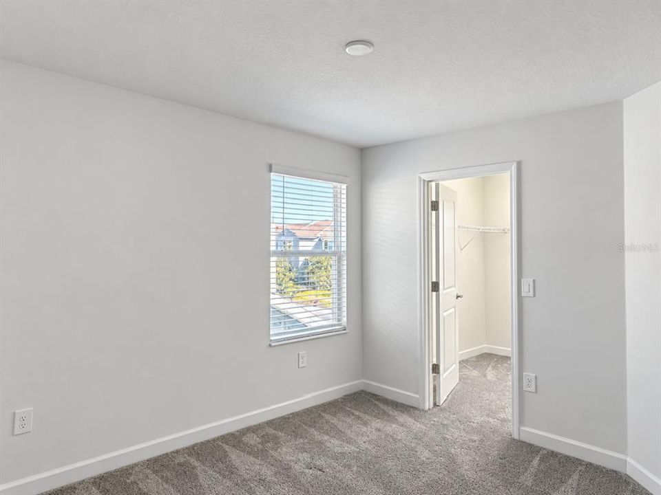 For Rent: $3,100 (3 beds, 2 baths, 2056 Square Feet)