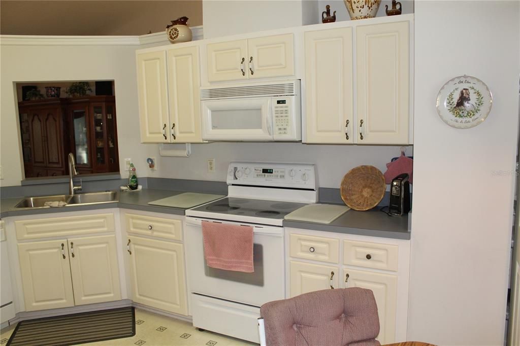 En Venta: $269,900 (3 camas, 2 baños, 1607 Pies cuadrados)