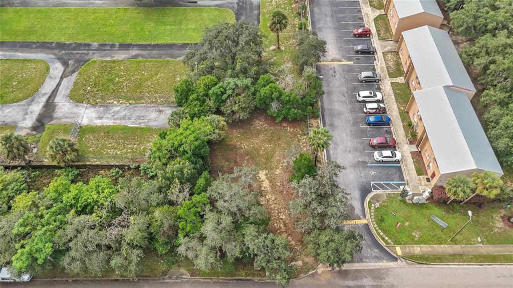 На продажу: $95,000 (0.16 acres)