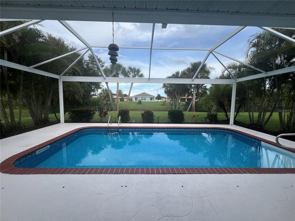 En Renta: $2,300 (3 camas, 2 baños, 1495 Pies cuadrados)
