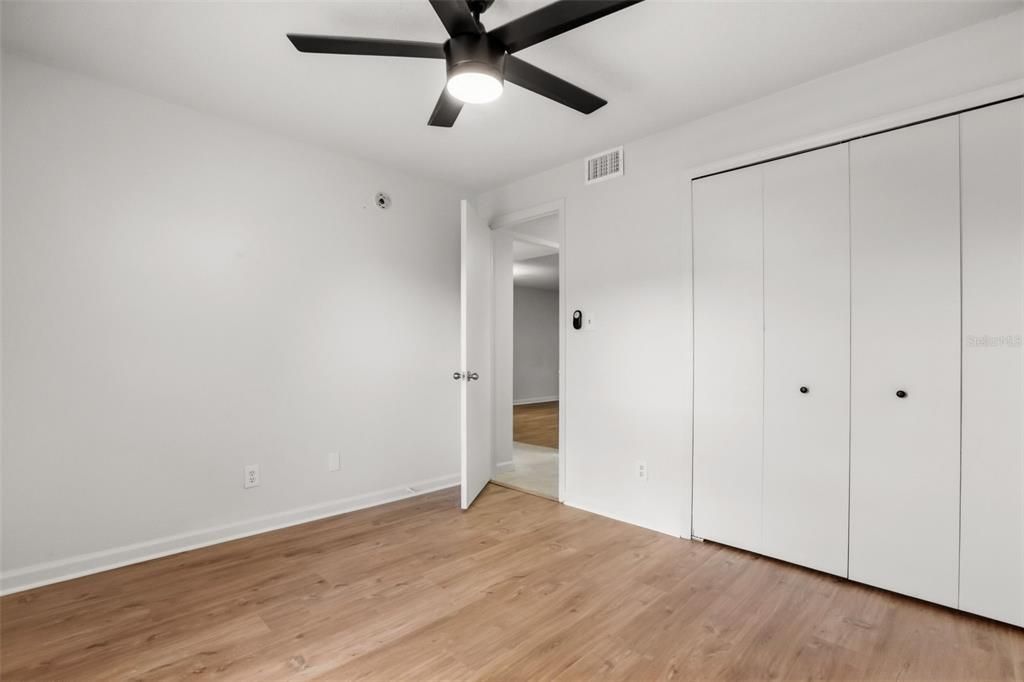 En Venta: $285,000 (2 camas, 2 baños, 890 Pies cuadrados)