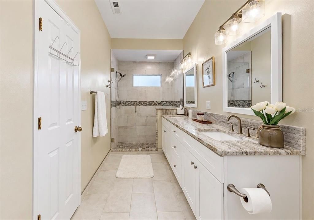 For Sale: $465,000 (4 beds, 2 baths, 2199 Square Feet)