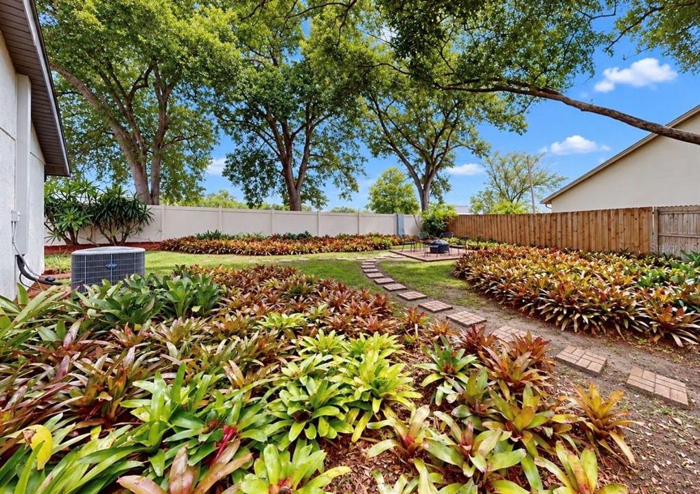For Sale: $465,000 (4 beds, 2 baths, 2199 Square Feet)