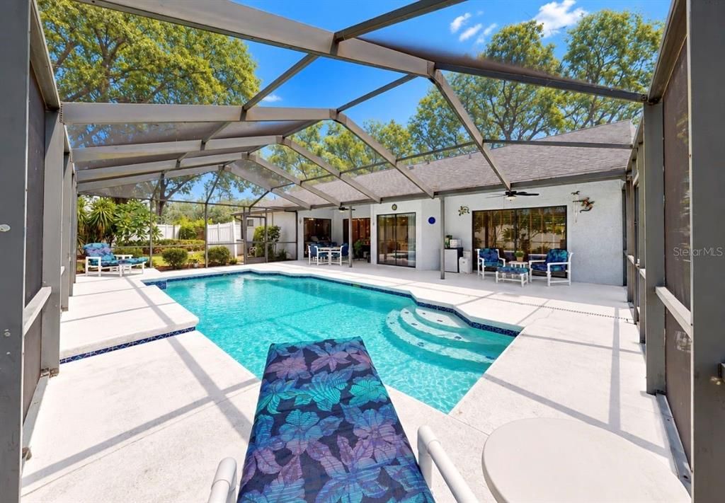 For Sale: $465,000 (4 beds, 2 baths, 2199 Square Feet)