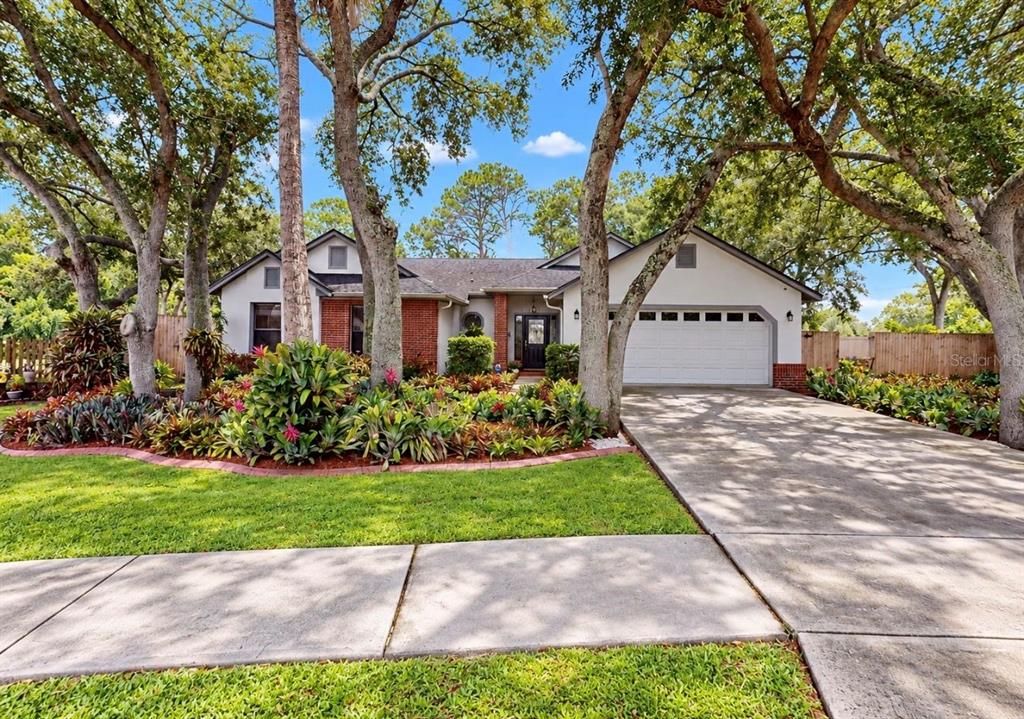 For Sale: $465,000 (4 beds, 2 baths, 2199 Square Feet)