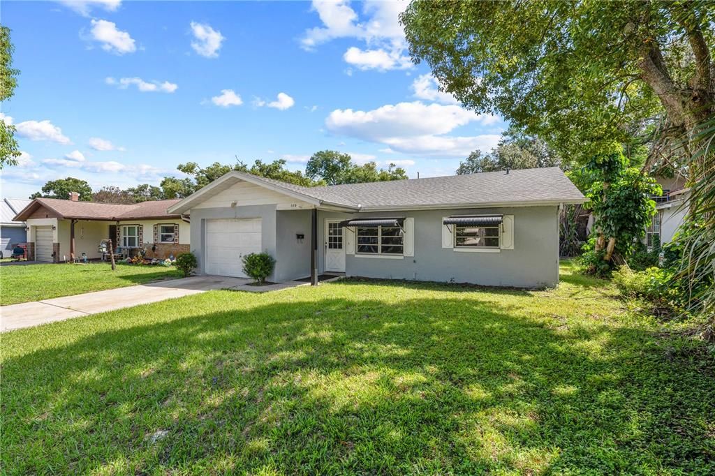 For Sale: $278,000 (2 beds, 2 baths, 1033 Square Feet)