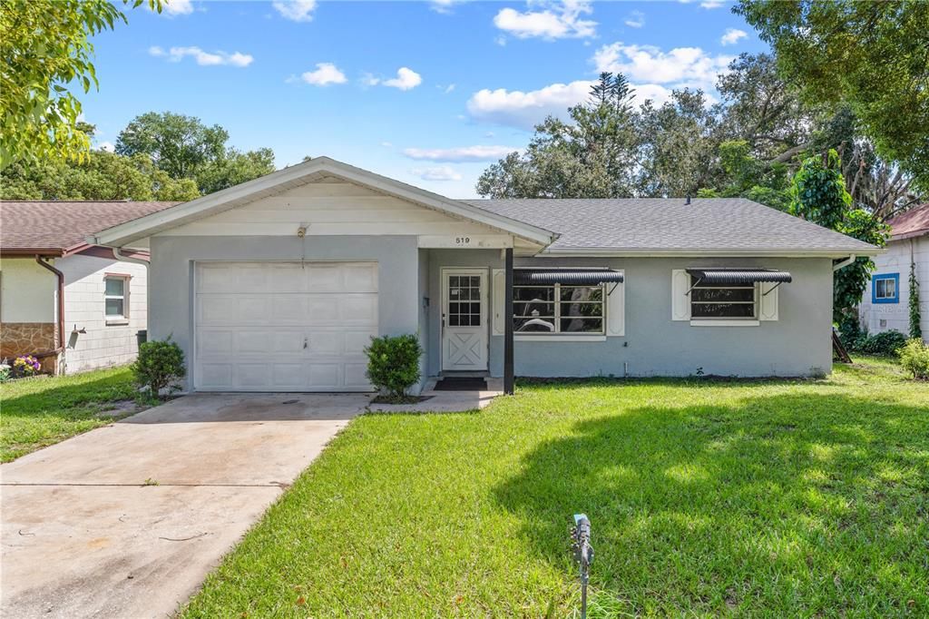 For Sale: $278,000 (2 beds, 2 baths, 1033 Square Feet)