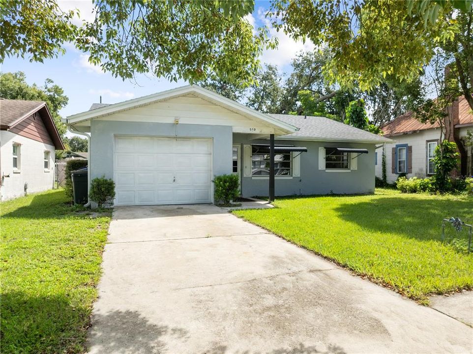For Sale: $278,000 (2 beds, 2 baths, 1033 Square Feet)