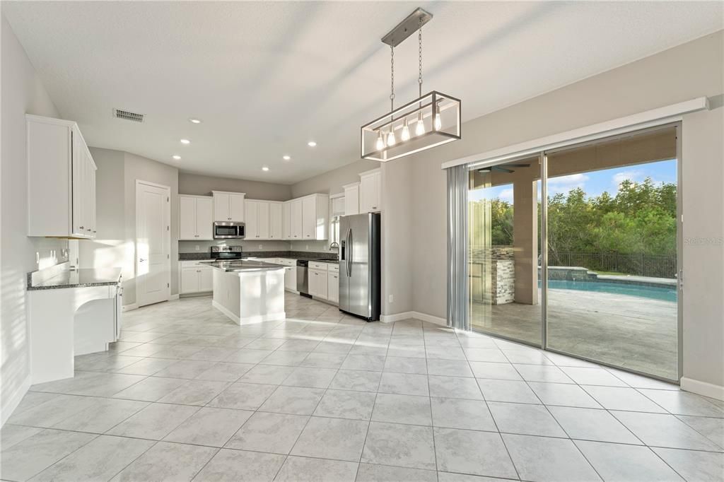 En Venta: $675,000 (5 camas, 3 baños, 2964 Pies cuadrados)