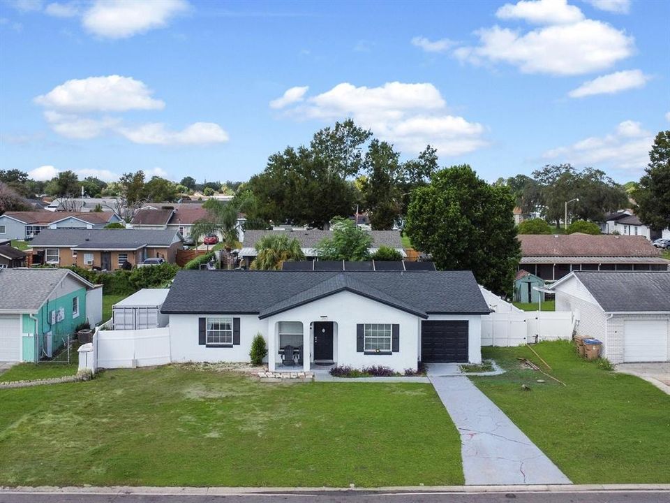 For Sale: $340,000 (3 beds, 2 baths, 1090 Square Feet)