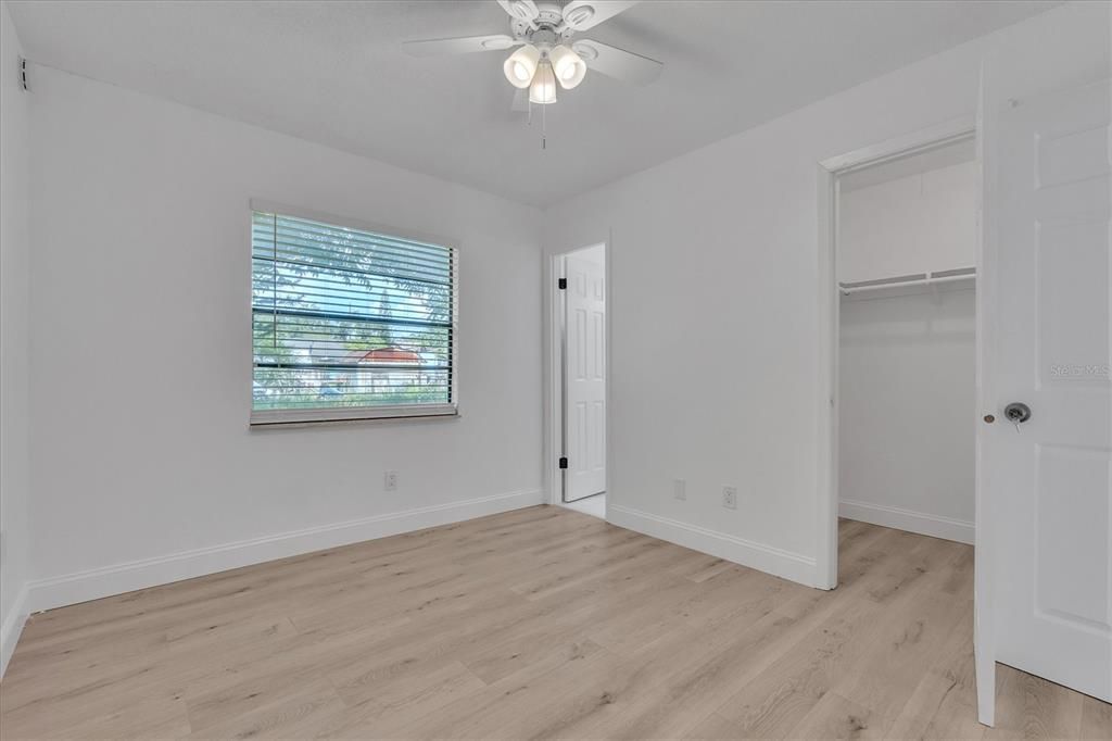 В аренду: $2,100 (2 спален, 1 ванн, 1053 Квадратных фут)