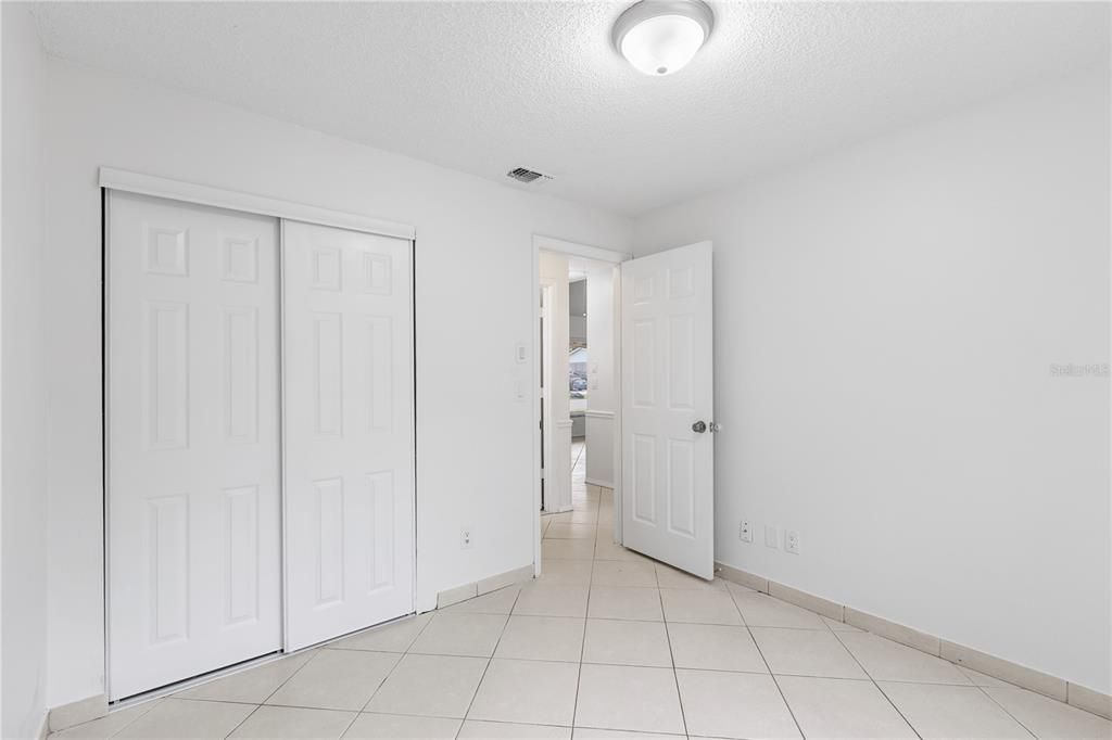 For Sale: $225,000 (3 beds, 2 baths, 1098 Square Feet)