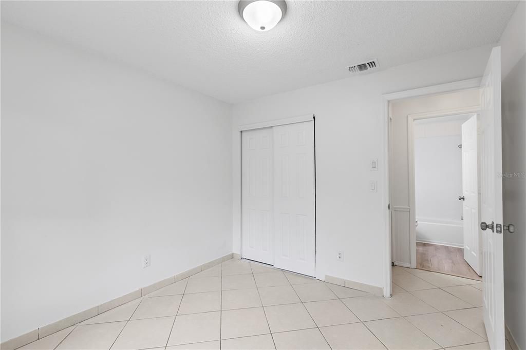 For Sale: $225,000 (3 beds, 2 baths, 1098 Square Feet)
