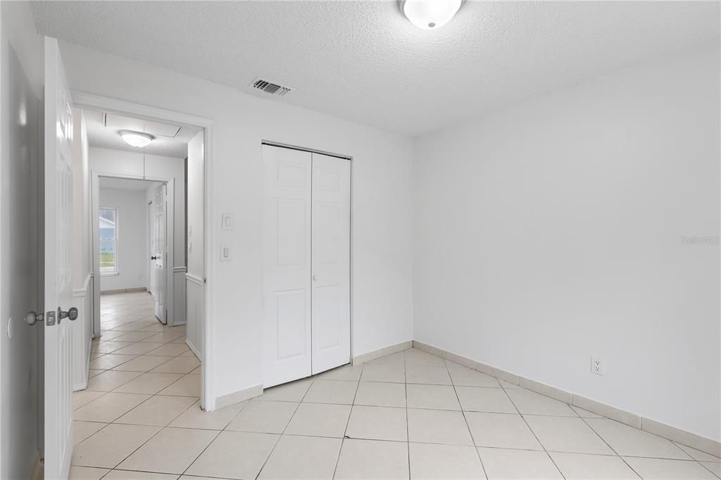 For Sale: $225,000 (3 beds, 2 baths, 1098 Square Feet)