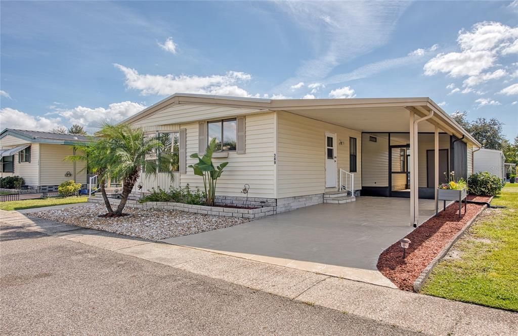 For Sale: $179,000 (2 beds, 2 baths, 1032 Square Feet)