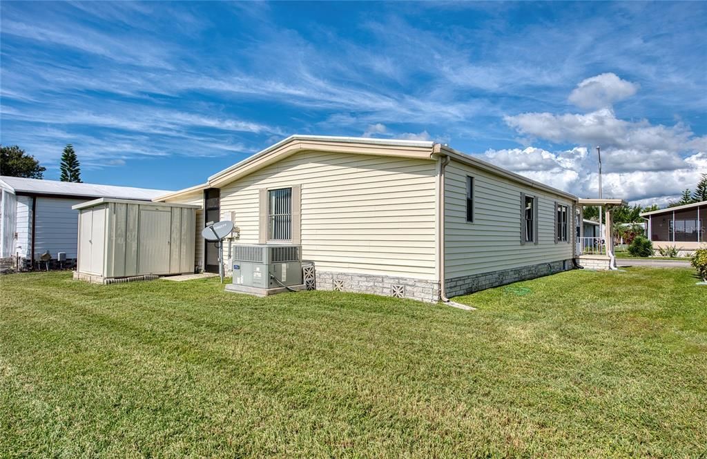 For Sale: $179,000 (2 beds, 2 baths, 1032 Square Feet)