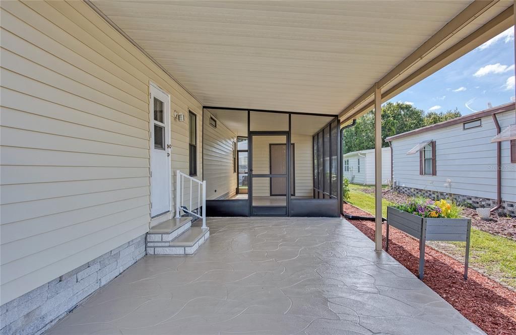 For Sale: $179,000 (2 beds, 2 baths, 1032 Square Feet)